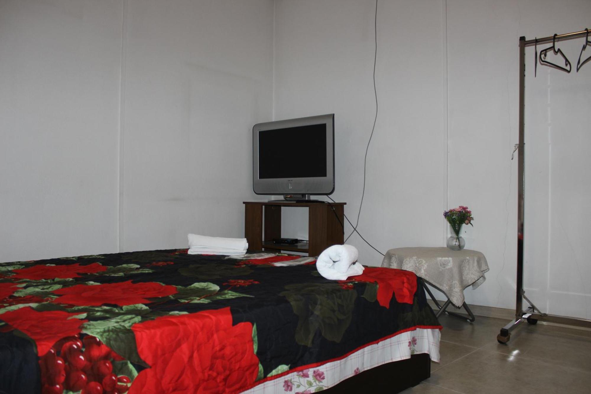 Hostel Near The Square Tbilissi Extérieur photo