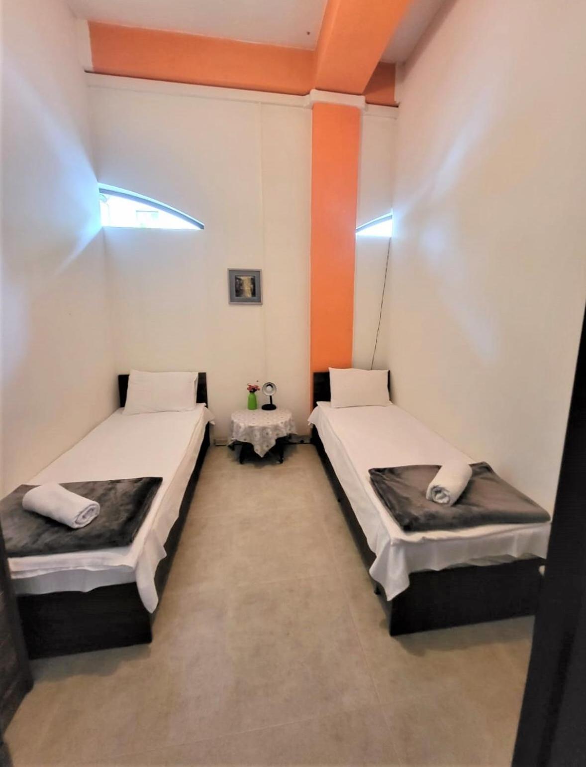Hostel Near The Square Tbilissi Extérieur photo